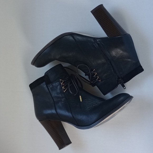 Size 39 8.5 U.S. M.Moustache (ODAJE) Black Leather Zip Up Booties Suede … - Picture 4 of 15